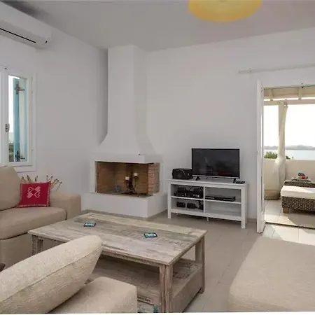 Adorable 3 Bedroom Maisonette In Pounta Parikia (Paros)